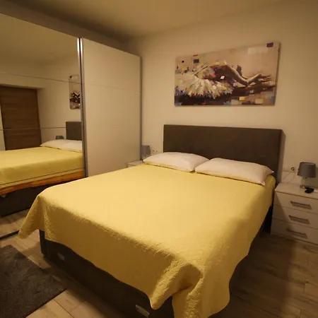 Holiday Apartments Zadar Apartment *