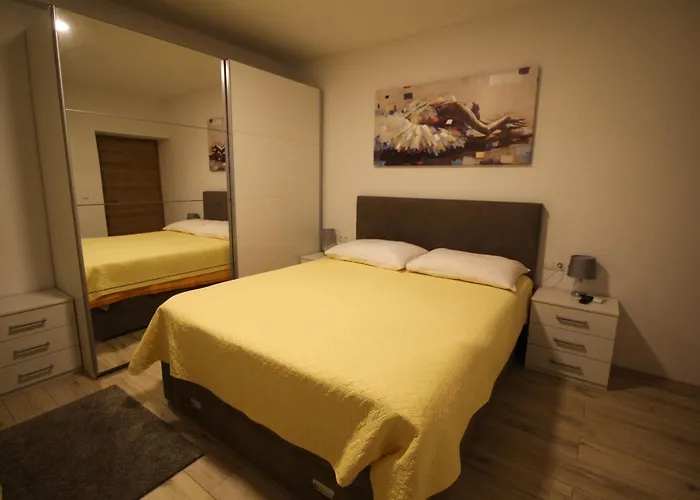 Holiday Apartments Zadar דירה *